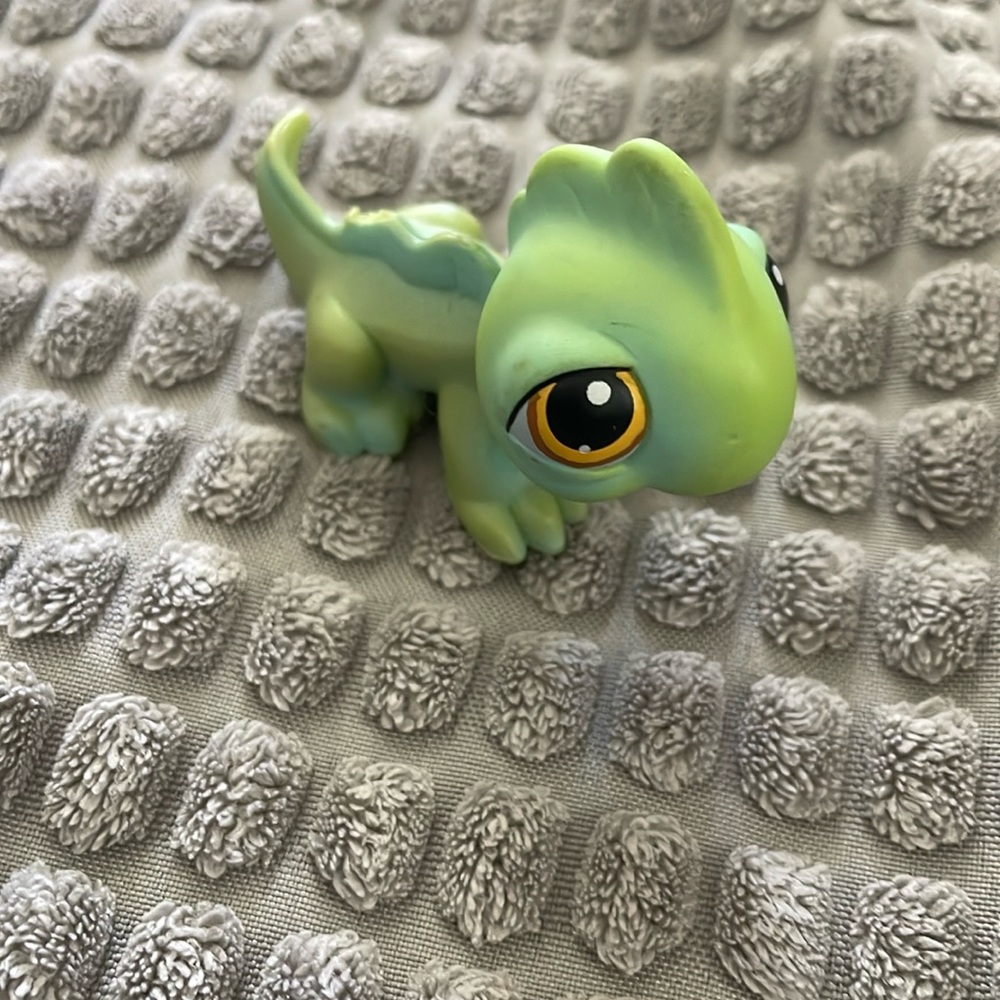 Littlest pet shop iguana